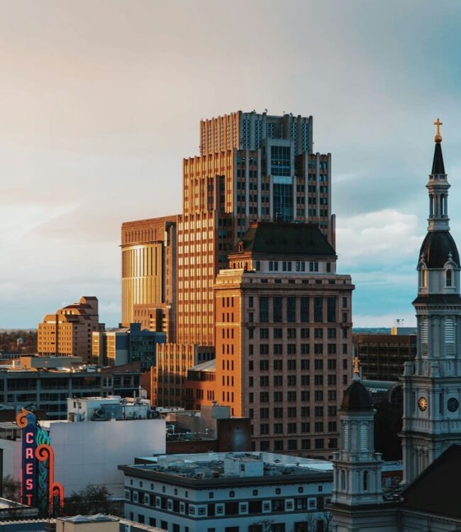 Sacramento view downtown-min