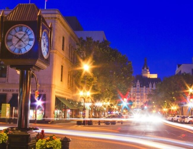 Saskatoon SK Night View - Chill Out Rentals Saskatoon SK Night View - Chill Out Rentals
